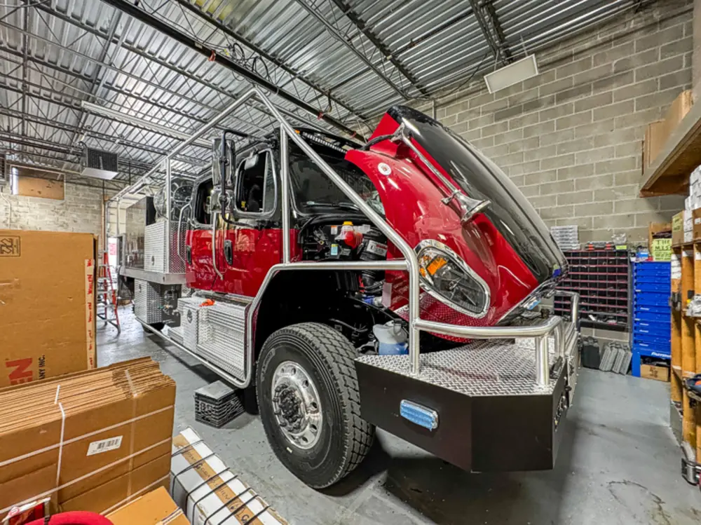 Side view of apparatus during shop assembly, photo 32 of 303.